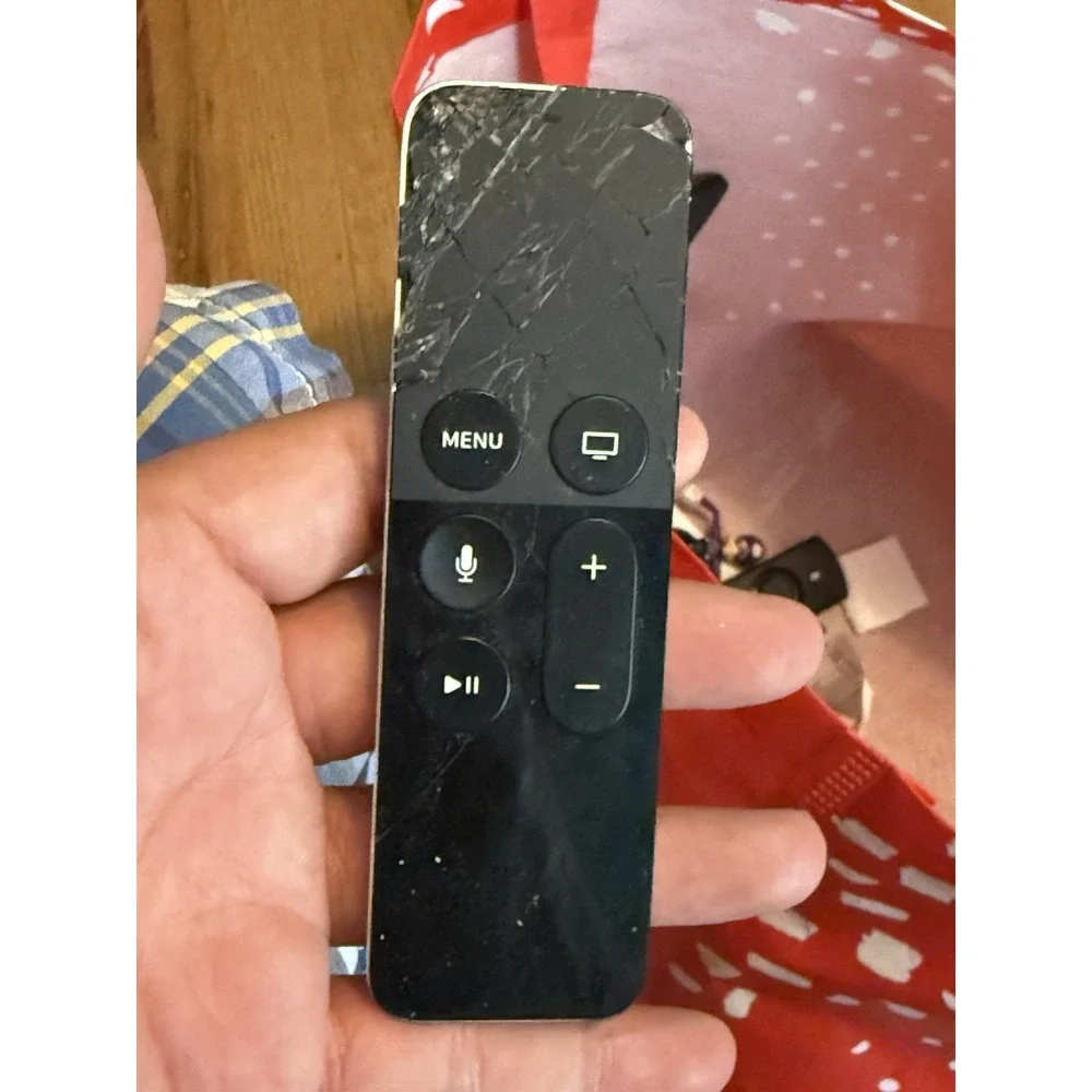 Apple TV Siri Remote (black) glass cracked, Still Working